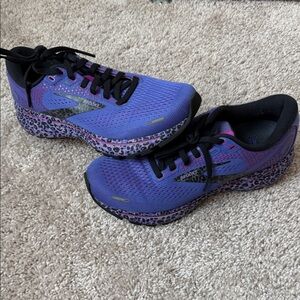 Brooks Ghost Women's Vibrant Purple Athletic Shoes, size 7